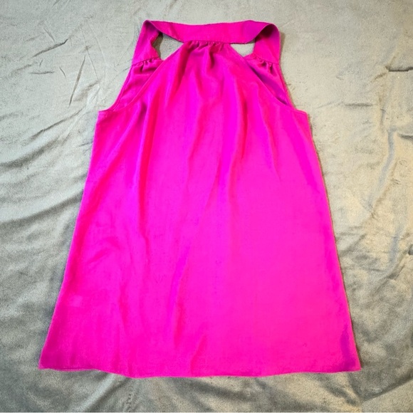 Banana Republic Pink Relaxed Tank Top
#1110 - Picture 6 of 6
